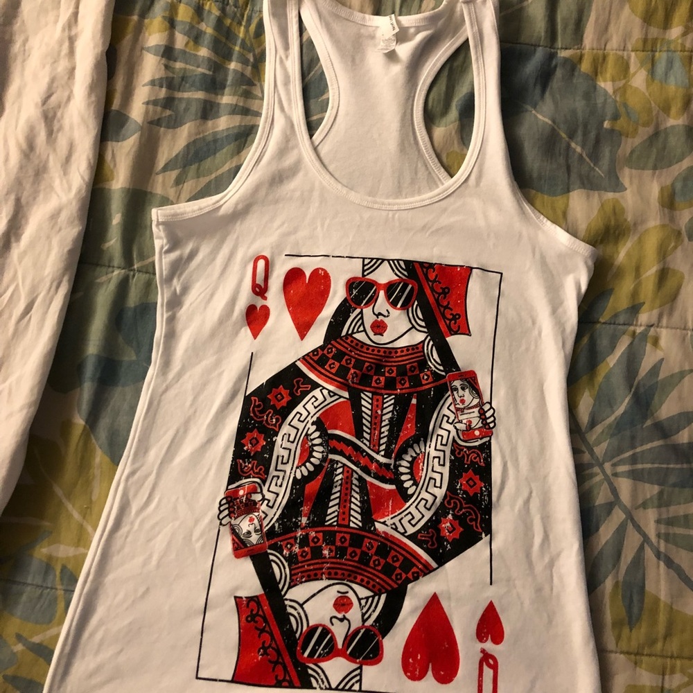 -New Size Large Queen Of Hearts Tank-